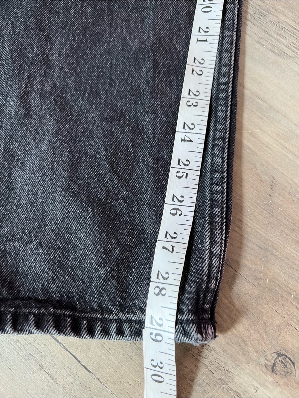 Abercrombie & Fitch Curve Love Mid Rise Barrel Jean Washed Black Size 32 Long - Picture 11 of 11
